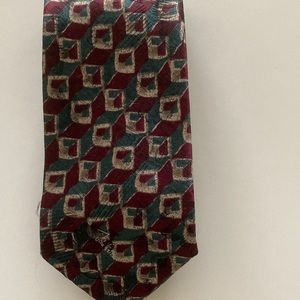 Men’s beautiful burgundy/hunter green & kaki colors; never worn John Weitz tie